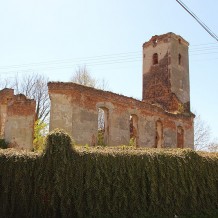 Ruiny kościoła ewangelickiego w Rozumicach 