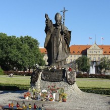 Pomnik Jana Pawła II w Szczecinie