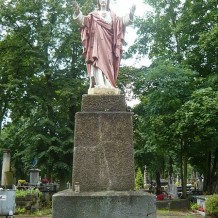 Pomnik Jezusa Chrystusa na Włocławskim cmentarzu.