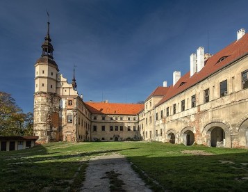 Zamek Oppersdorffów w Głogówku