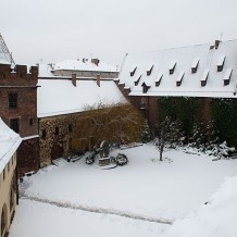 Dziedziniec Zimą