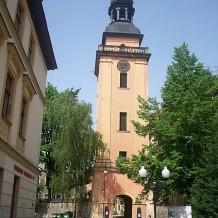kościół pw. św. Jana Chrzciciela, wolno stojąca dzwonnica