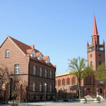 Kościół Świętych Apostołów Piotra i Pawła w Dębnie