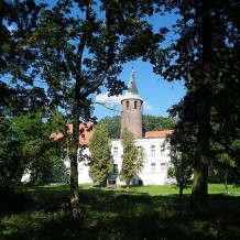 Zamek w Karłowicach.