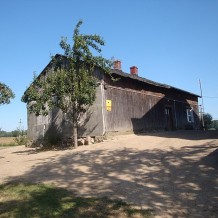 Dawny budynek szkoły przykościelnej w Wiączeminie Polskim.