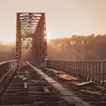 Zabytkowy most kolejowy w Stobnicy 