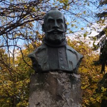 Pomnik Jana Kochanowskiego w Rzeszowie 