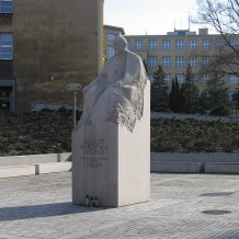 Pomnik Augusta Hlonda w Katowicach