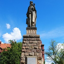 Pomnik Świętej Jadwigi Śląskiej w Katowicach