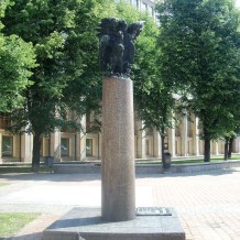 Obelisk Orłów Śląskich w Katowicach