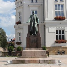 Pomnik Ignacego Łukasiewicza w Krośnie