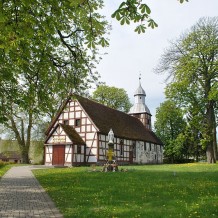 kościół  p.w. Matki Boskiej Wspomożenia Wiernych w Tychowie