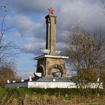 Pomnik Żołnierzy Radzieckich w Mikolinie
