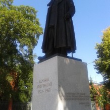 Pomnik Józefa Hallera w Toruniu