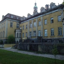 Pałac w Damnicy