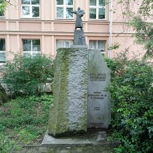 Pomnik Pawła Edmunda Strzeleckiego na Łazarzu 