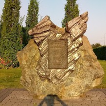 Pomnik ofiar katastrofy lotniczej w Poznaniu