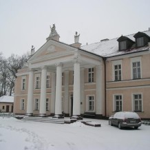 Pałac Rostworowskich w Gębicach