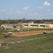 Stadnina koni w Jaroszówce