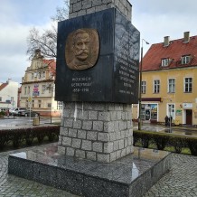 Pomnik Wojciecha Kętrzyńskiego w Kętrzynie