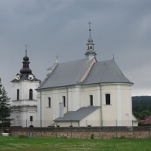 Kościół św. Stanisława Biskupa w Uhercach Min.