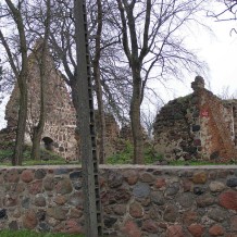 Ruiny kościoła w Moczyłach