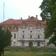 Pałac w Roztoczniku