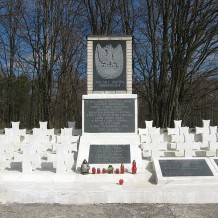 Cmentarz wojenny w Wytycznie