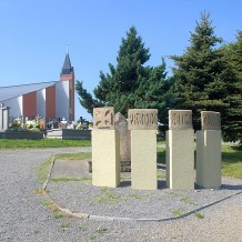Cmentarz wojenny w Rogach