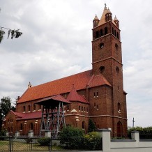 Kościół św. Andrzeja Apostoła w Małyniu