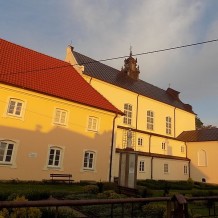 Pobernardyński zespół klasztorny w Ratowie