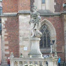 Statua Matki Bożej na Ostrowie Tumskim