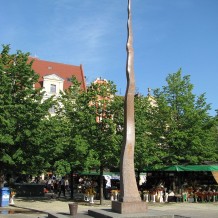 Iglica na Placu Solnym we Wrocławiu