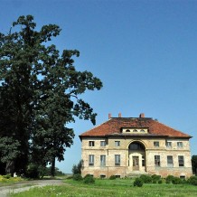 Pałac w Ciechowie