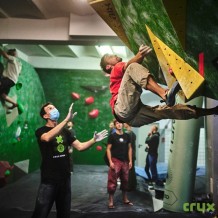 Crux Boulder