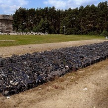 Pomnik-mauzoleum na terenie obozu zagłady Treblinka II