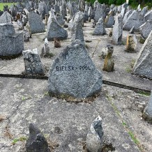 Pomnik Ofiar Obozu Zagłady w Treblince. Kamień upamiętniający zamordowanych Żydów z Bielska Podlaskiego